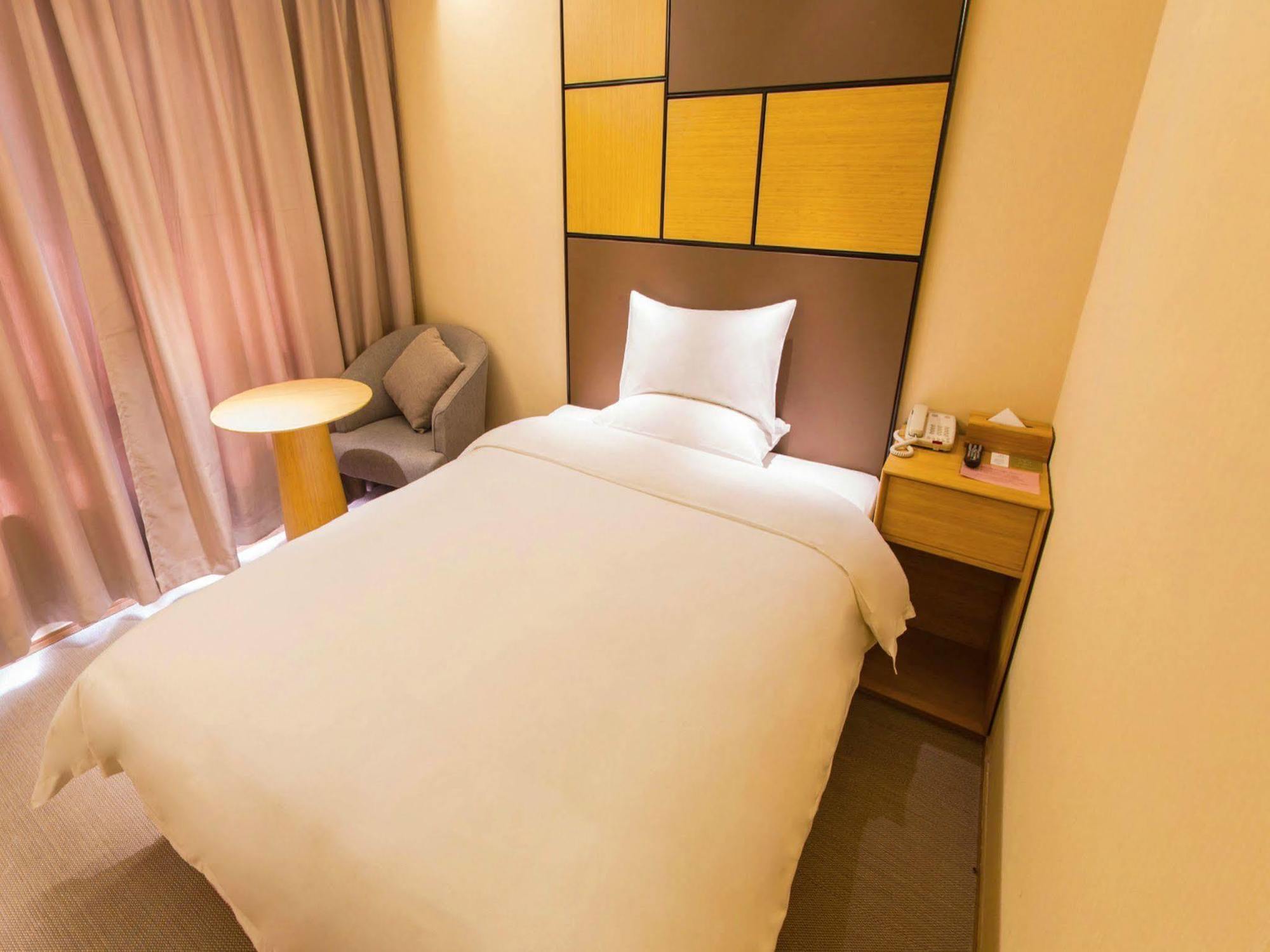 เจไอ โฮเต็ล เซี่ยงไฮ้ หงเฉียว เวสต์ จงซานโร้ด Hotel ภายนอก รูปภาพ